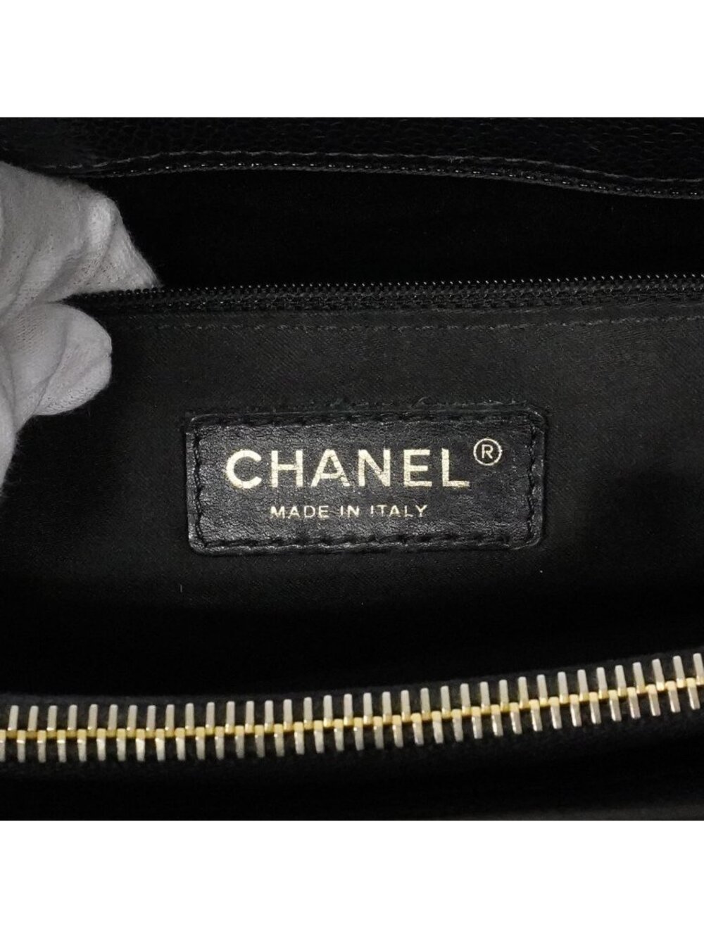Chanel Chain Tote Quilted Caviar Leather Black Gold - Picture 5 of 10